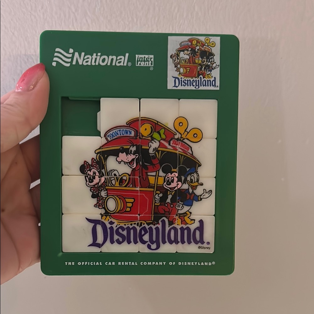 Disney Green and White Puzzle Game